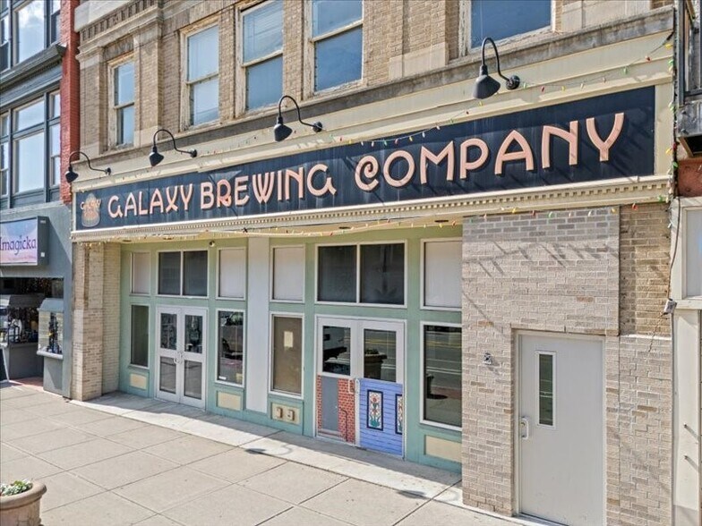 More Photos Of 41 Court St, Binghamton Storefront Retail Residential For Sale