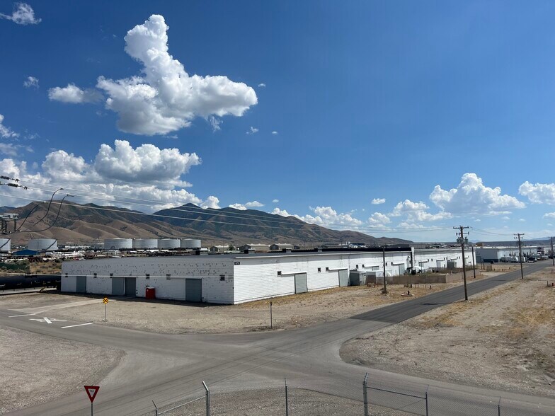 More Photos Of 1477 K Ave, Tooele Manufacturing For Sale