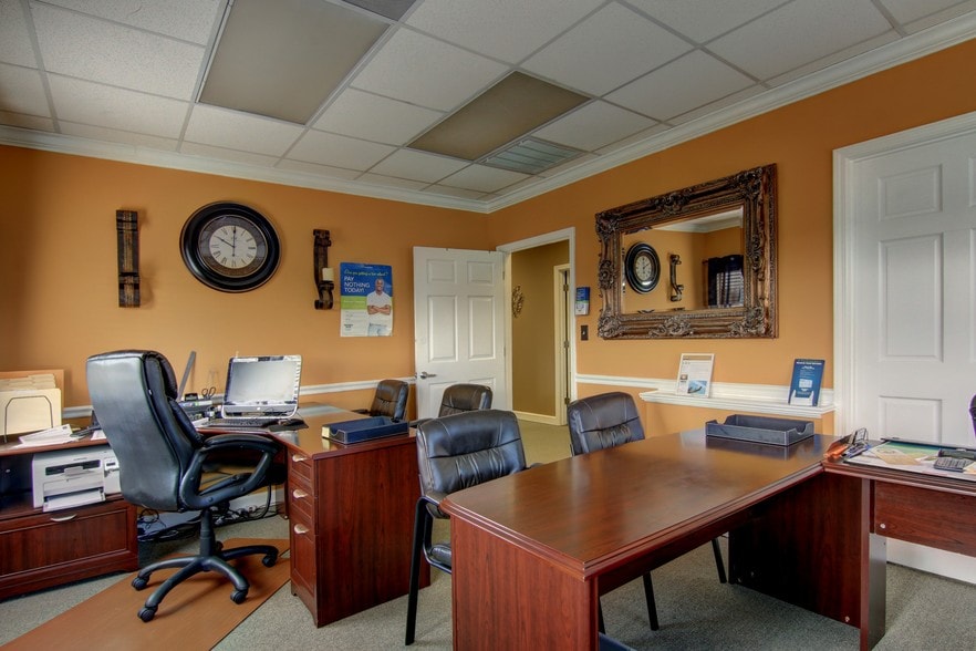 More Photos Of 2375 Wall St SE, Conyers Unknown For Lease