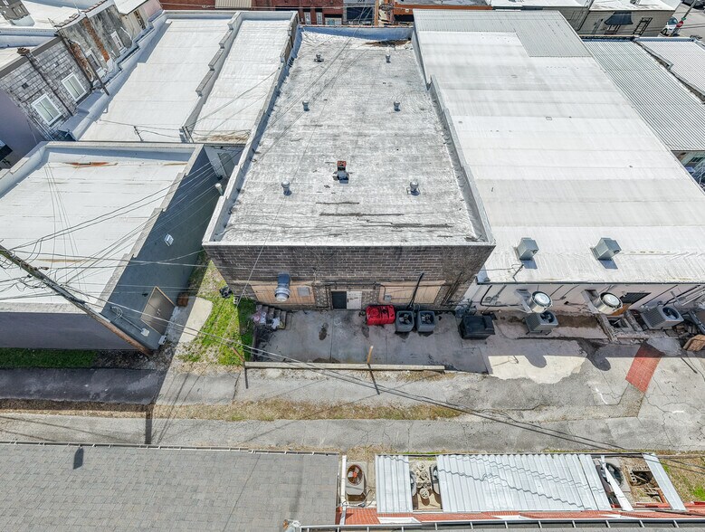 More Photos Of 108 W Walnut St, Smithville Restaurant For Sale