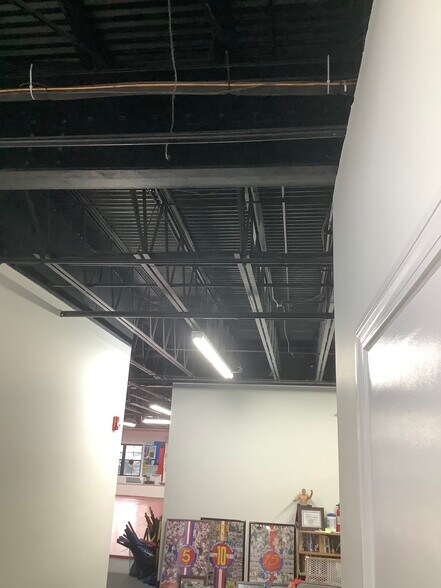 More Photos Of 19 Willow St, Natick Office For Lease