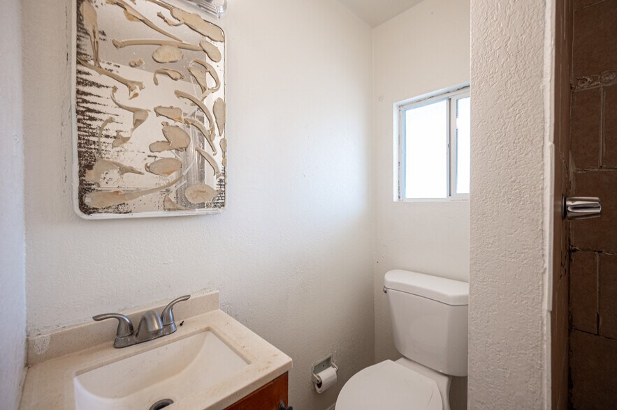 More Photos Of 5900 Cassedy Ln, Las Vegas Apartments For Sale