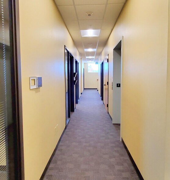 More Photos Of 3875 N Schreiber Way, Coeur d'Alene Warehouse For Sale