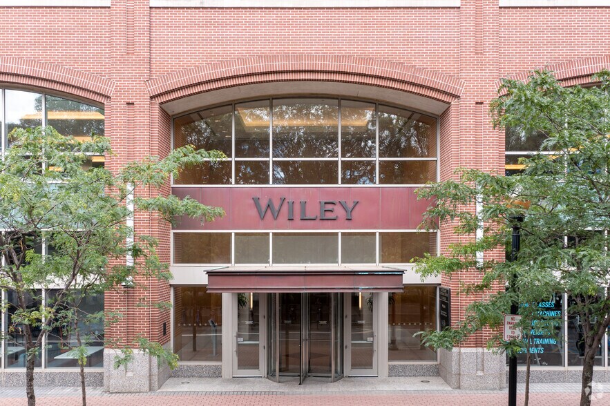 More Photos Of 111 River St, Hoboken Office For Lease