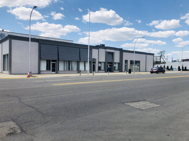 Primary Photo Of 12101 Joseph Campau St, Hamtramck Storefront Retail Office For Lease