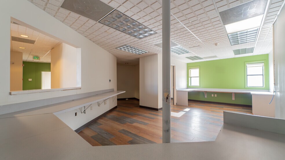 More Photos Of 710 Franklin St, Michigan City Freestanding For Sale