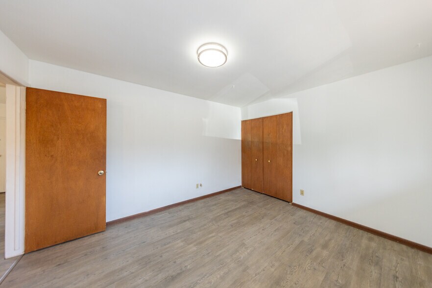 More Photos Of 10-36 Linda St, Tallmadge Apartments For Sale