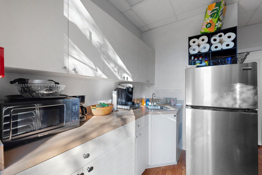 More Photos Of 13220-13280 N 56th St, Temple Terrace Medical For Sale