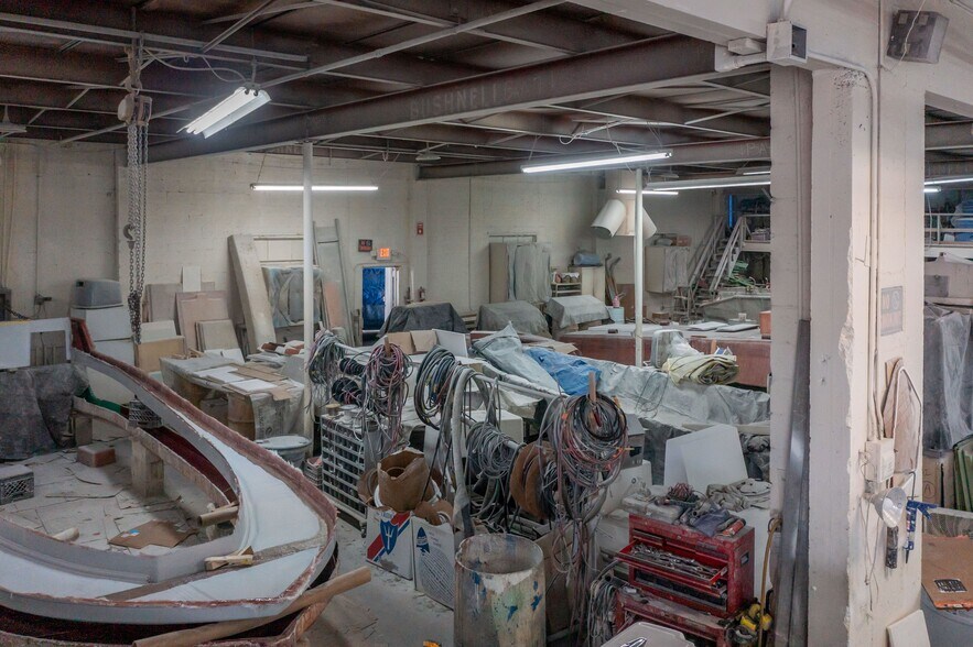 More Photos Of 1040 E 26th St, Hialeah Warehouse For Sale