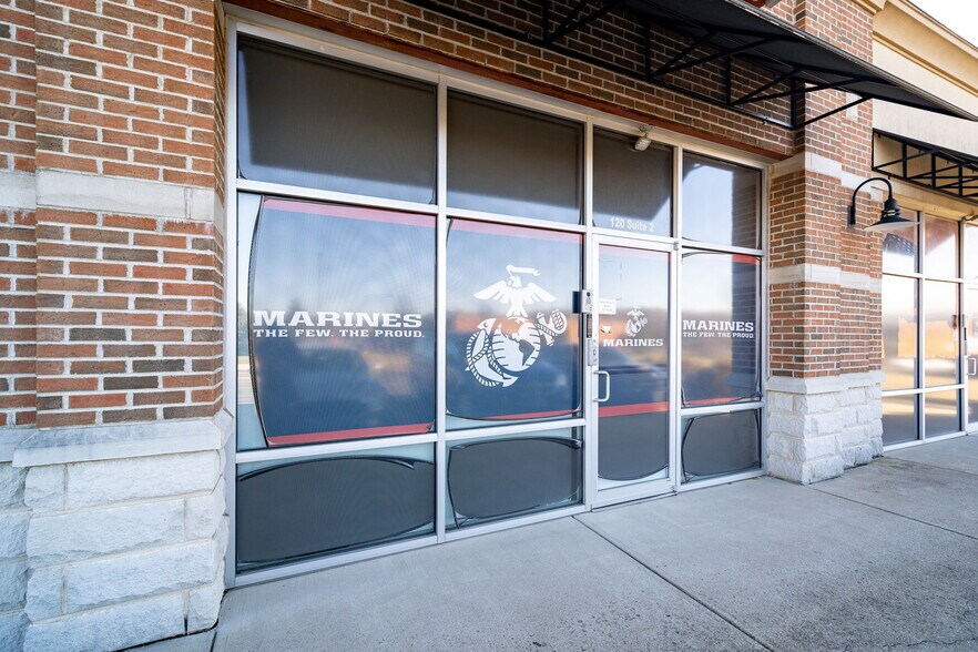 More Photos Of 120 Roberts Ln, Hillsboro Freestanding For Lease