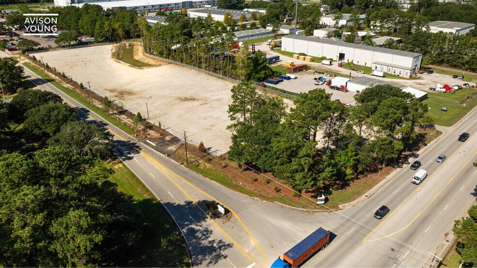 More Photos Of 8016 Commerce Center Rd, Ladson Land For Lease