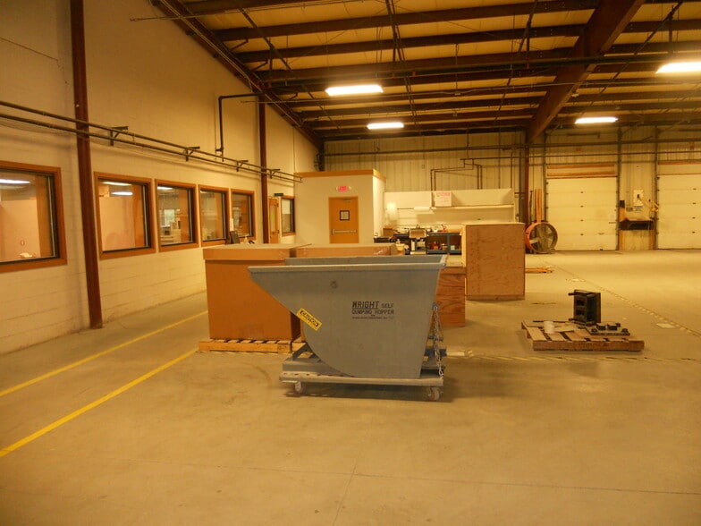More Photos Of 10 Precision Dr, North Springfield Industrial For Lease