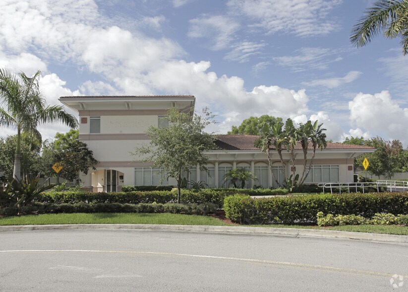 More Photos Of 10360 Royal Palm Blvd, Coral Springs Funeral Home For Lease