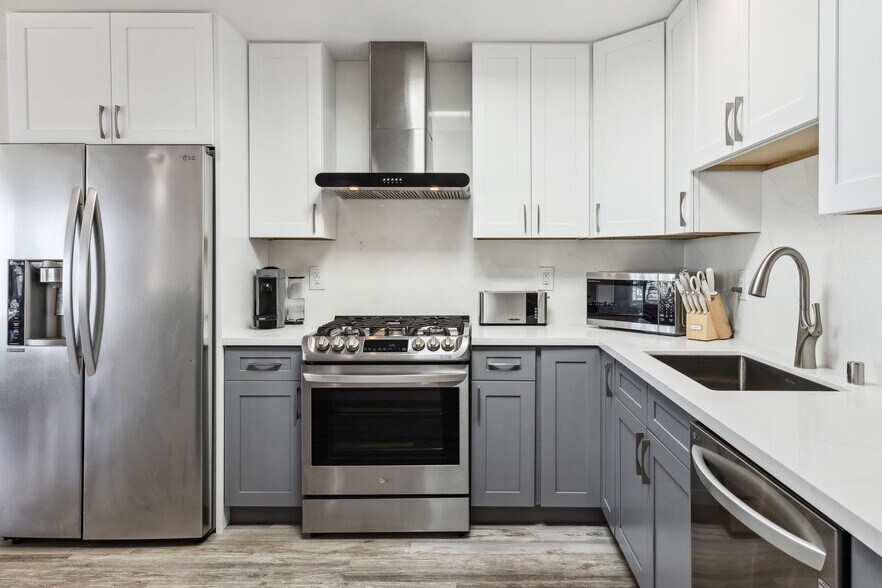 More Photos Of 150 Josiah Ave, San Francisco Apartments For Sale