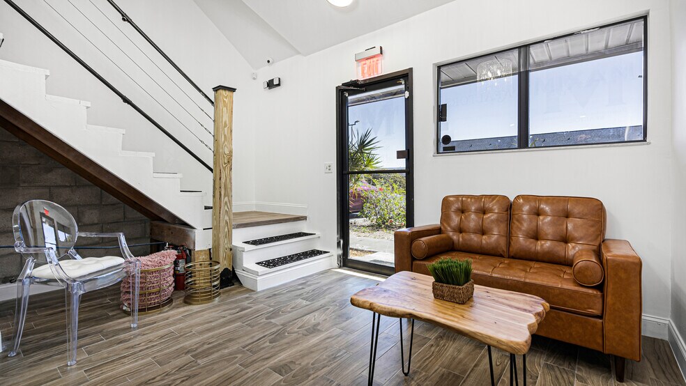 More Photos Of 5235 Ramsey Way, Fort Myers Office For Sale