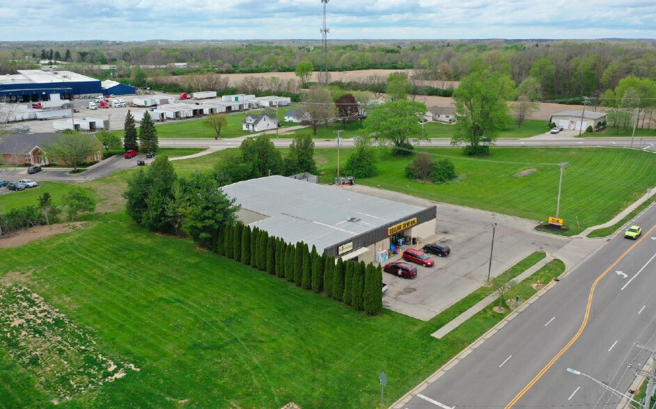 More Photos Of 9030 Looney Rd, Piqua Storefront For Sale