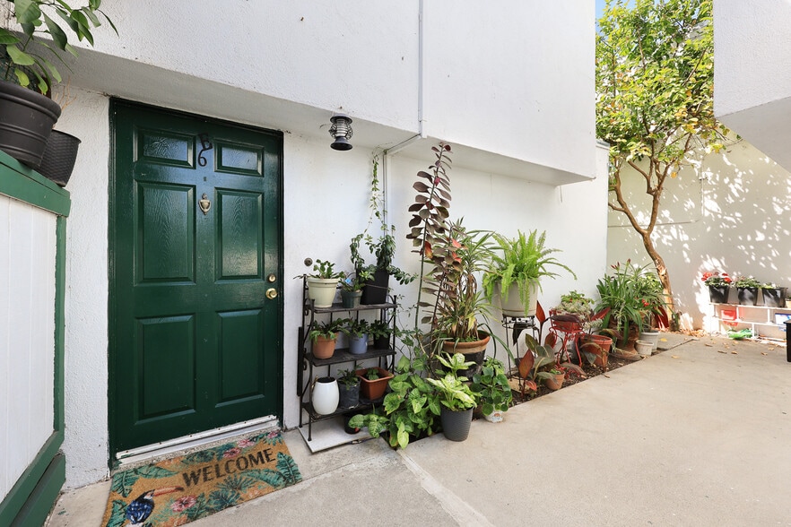 More Photos Of 500 S 6TH ST, Montebello Apartments For Sale