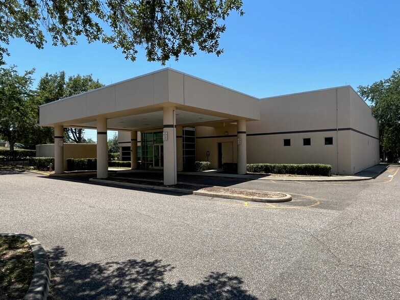 More Photos Of 1800 Oakley Seaver Dr, Clermont Medical For Lease