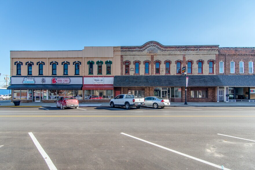 Primary Photo Of 128-130 N Mill St, Saint Louis General Retail For Sale