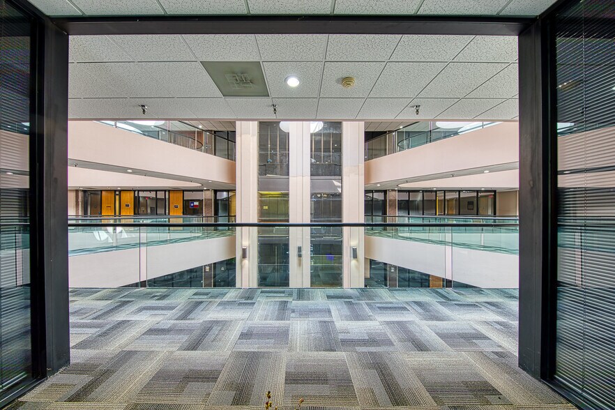 More Photos Of 1300 N Sam Houston Pky E, Houston Office Residential For Lease