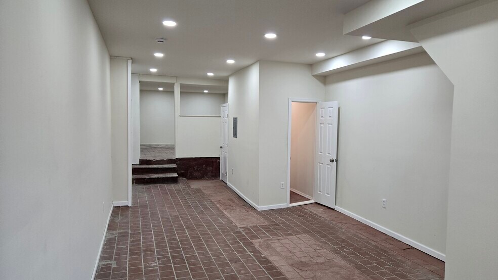 More Photos Of 592 Old Town Mall, Baltimore Storefront Retail Residential For Sale