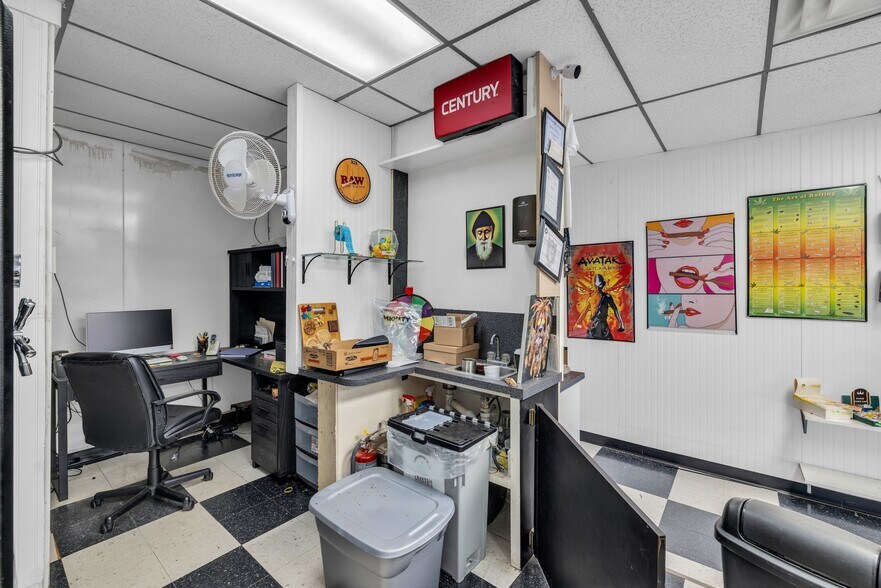 More Photos Of 101 S Main Street, Spavinaw Restaurant For Sale