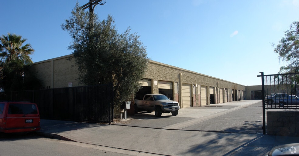 More Photos Of 11132 Fleetwood St, Sun Valley Warehouse For Lease