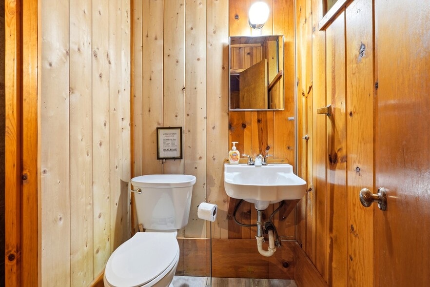 More Photos Of 1355 E Christopher Creek Loop, Payson Hotel For Sale