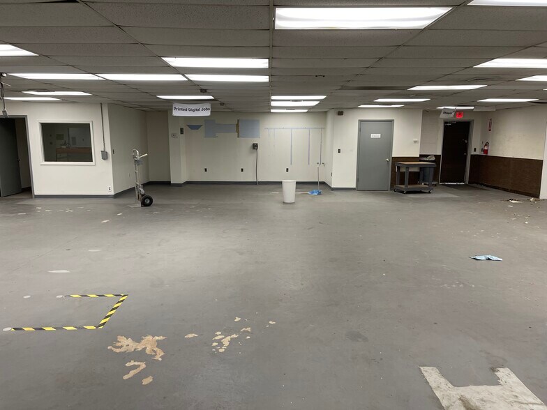 More Photos Of 14 Veronica Ave, Somerset Industrial For Sale