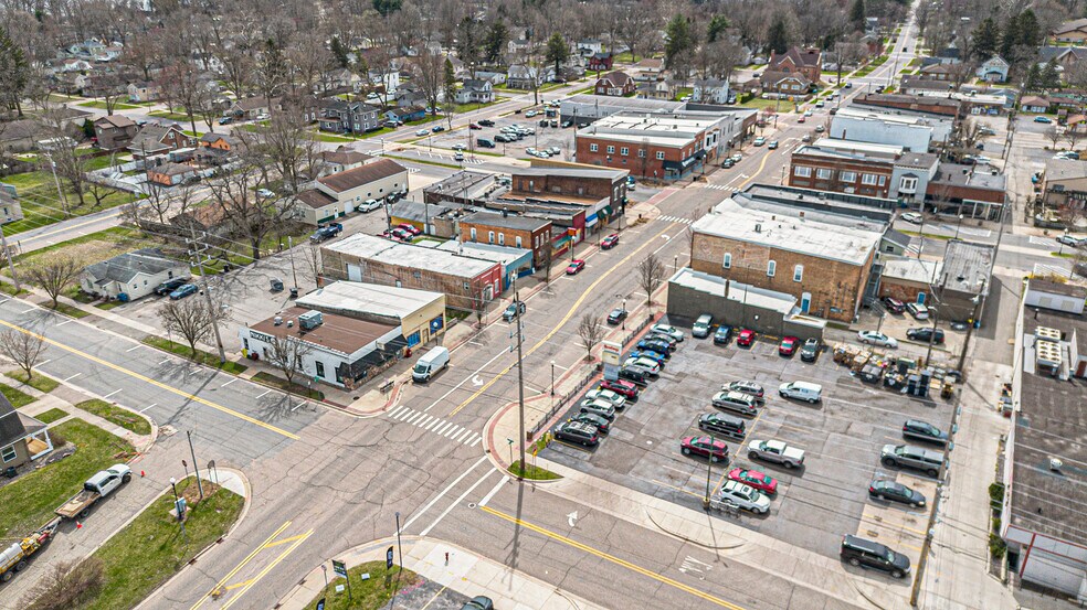 More Photos Of 108 E Ferry St, Berrien Springs Flex For Sale