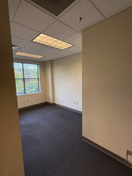 More Photos Of 1880 W Oak Pky, Marietta Light Distribution For Sale