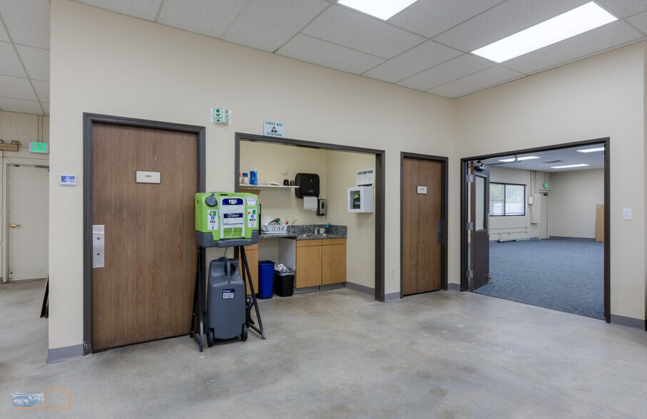 More Photos Of 1860 Lefthand Cir, Longmont Light Manufacturing For Sale