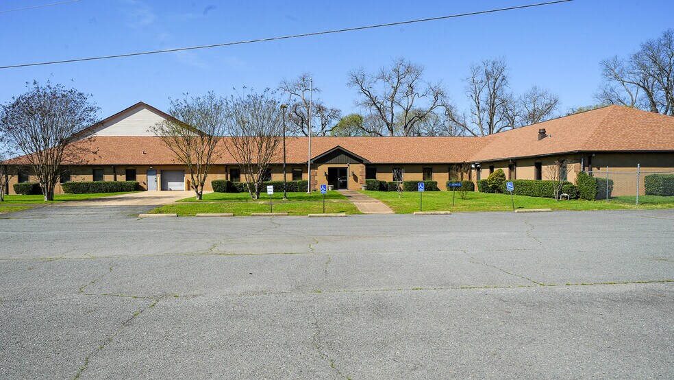 Primary Photo Of 4815 Shed Rd, Bossier City Specialty For Lease