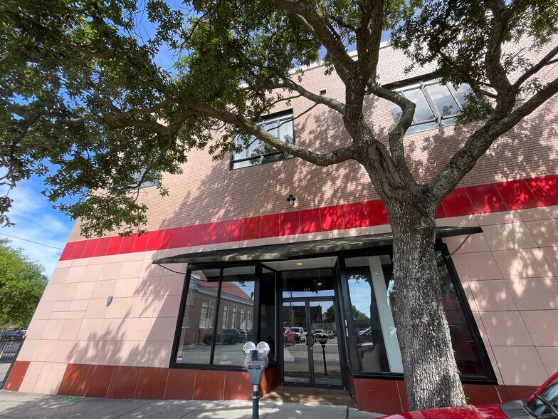 More Photos Of 517 King St, Charleston Apartments For Lease