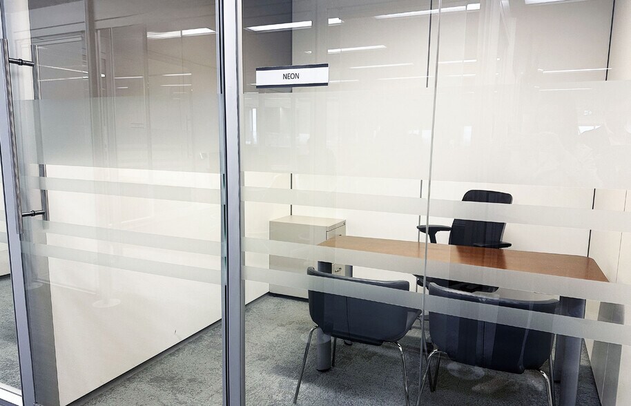 More Photos Of 4 Robert Speck Pky, Mississauga Coworking Space