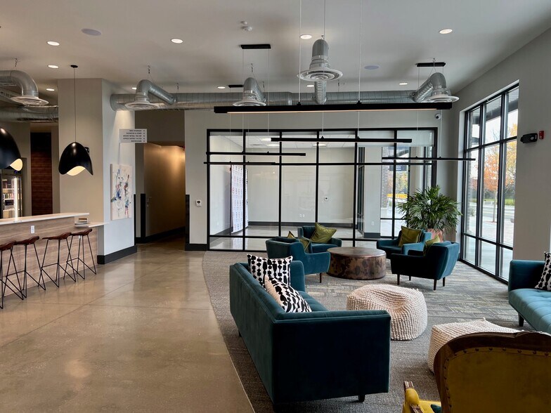 More Photos Of 1400 Main St, Clarksville Apartments For Lease