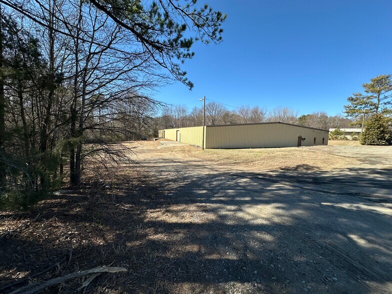 More Photos Of 3502 Choctaw Rd Trl, Stallings Distribution For Lease