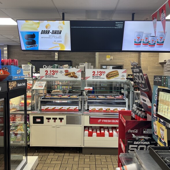 More Photos Of 930 S Atlantic Ave, Daytona Beach Convenience Store For Sale