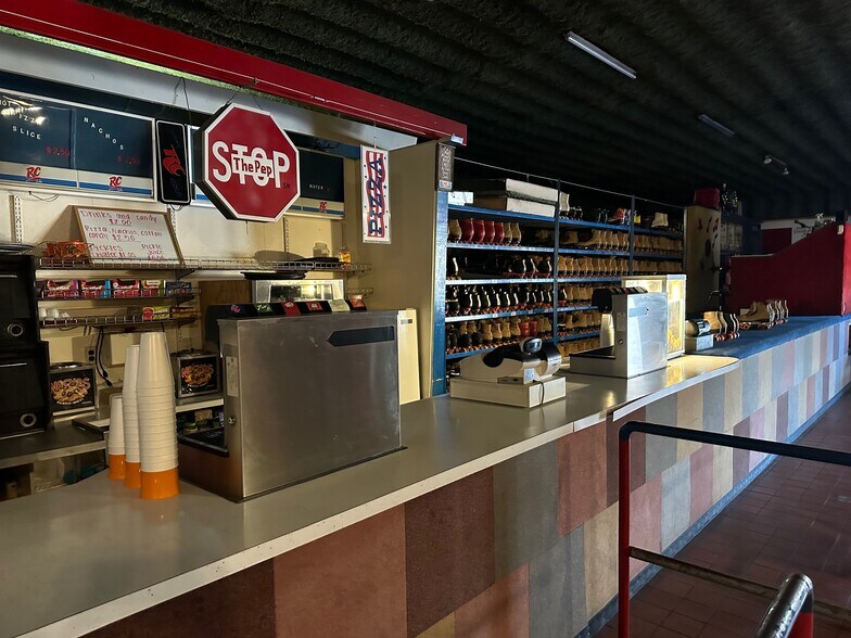 More Photos Of 1717 Franklin Ave, Henderson Skating Rink For Sale