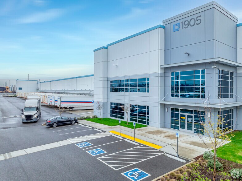 More Photos Of 1905 E Marc Ave, Tacoma Distribution For Lease