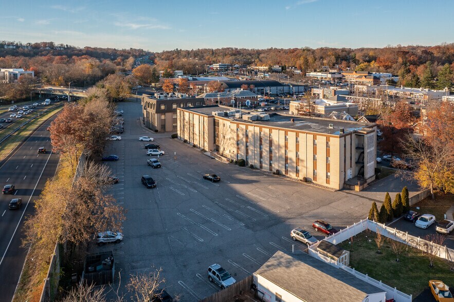 More Photos Of 673 Morris Ave, Springfield Office For Lease