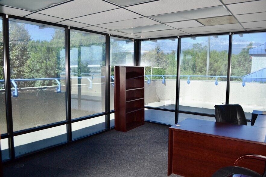 More Photos Of 9233 Charles Smith Ave, Rancho Cucamonga Flex For Sale