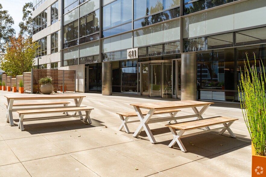 More Photos Of 611 Gateway Blvd, South San Francisco Coworking Space