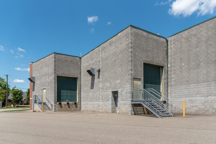 More Photos Of 5901-5905 School Ave, Richmond Flex For Sale