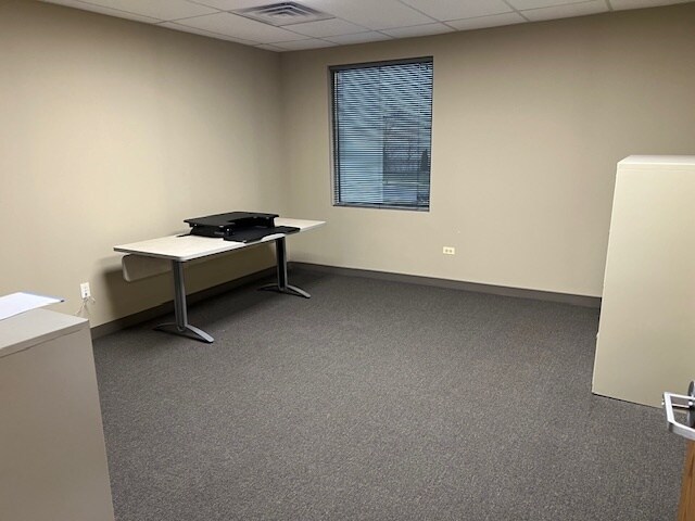 More Photos Of 2600 Beverly Dr, Aurora Light Distribution For Lease
