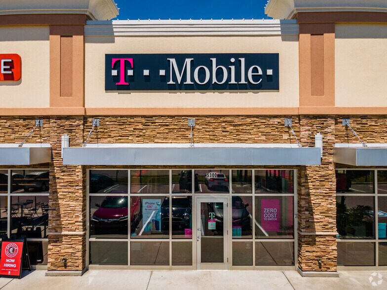 More Photos Of 5000 E Bay Dr, Clearwater Unknown For Lease