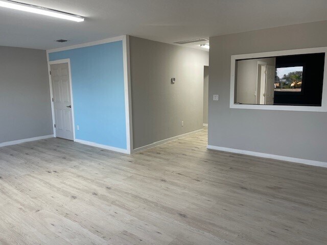More Photos Of 1030 SE 12th Ct, Cape Coral Warehouse For Sale