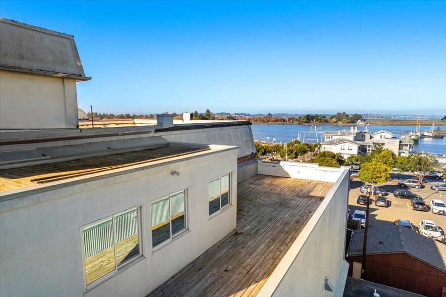 More Photos Of 507 2nd St, Eureka General Retail For Sale