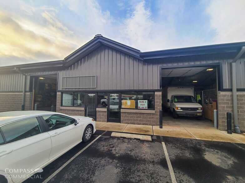 More Photos Of 2527 NE 4th St, Bend Industrial For Lease