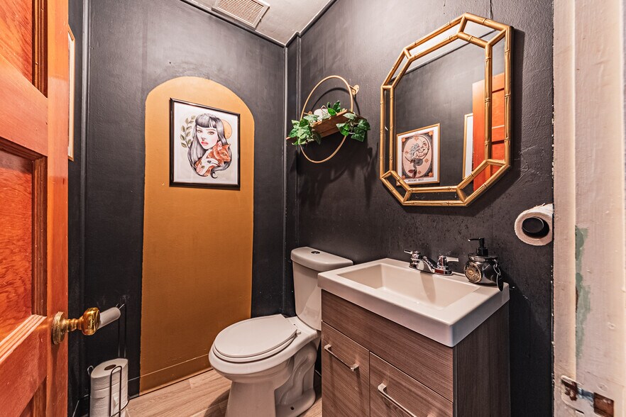 More Photos Of 134 W 7th St, Walsenburg Office Residential For Sale